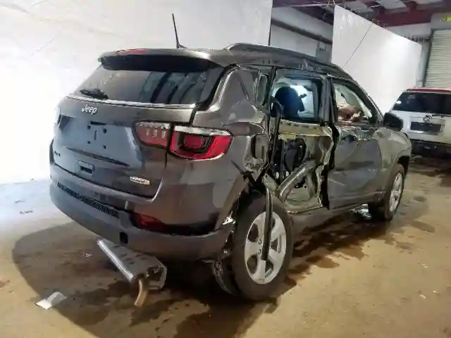 3C4NJDBB4KT792149 2019 JEEP COMPASS LATITUDE-3
