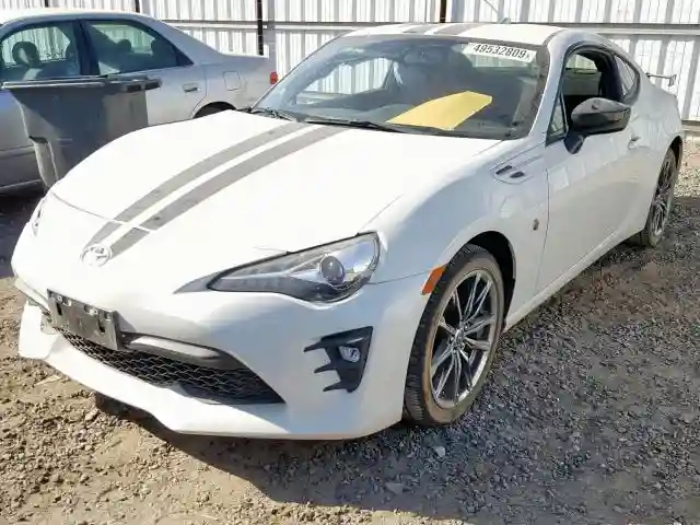 JF1ZNAA10H8708791 2017 TOYOTA 86 BASE-1