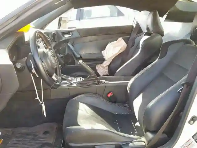 JF1ZNAA10H8708791 2017 TOYOTA 86 BASE-4