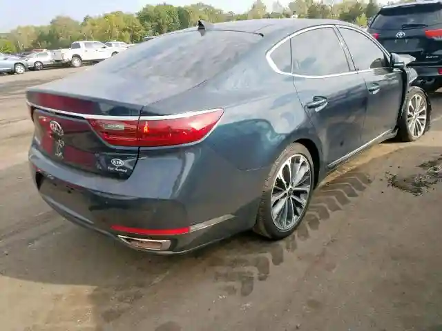 KNALC4J19J5105091 2018 KIA CADENZA LUXURY-3