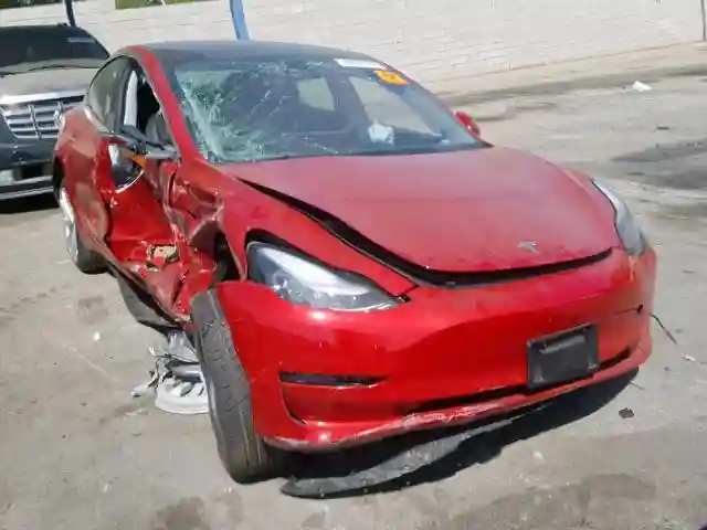 5YJ3E1EA9KF402092 2019 TESLA MODEL 3-0