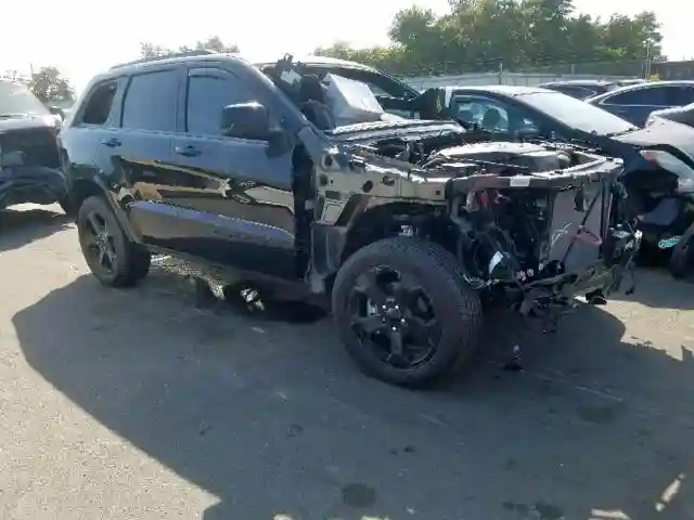 1C4RJFAGXKC579888 2019 JEEP GRAND CHEROKEE LAREDO-0