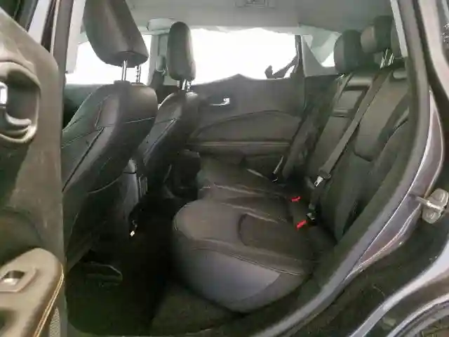 3C4NJDBB4KT792149 2019 JEEP COMPASS LATITUDE-5