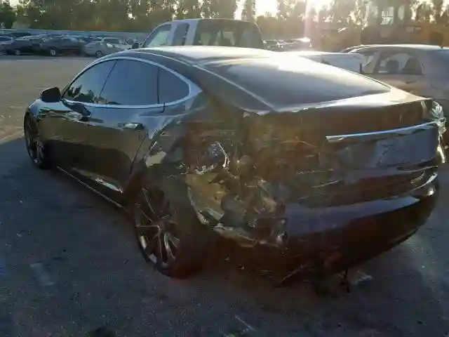 5YJSA1E26KF307098 2019 TESLA MODEL S-2