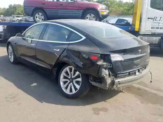 5YJ3E1EB0JF131902 2018 TESLA MODEL 3-2