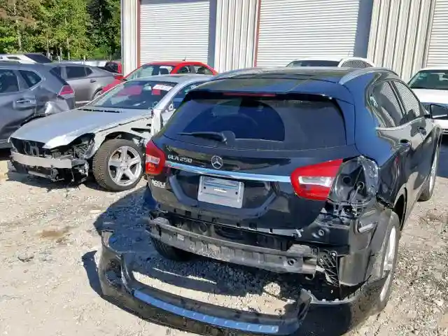 WDCTG4EBXGJ223106 2016 MERCEDES-BENZ GLA 250-3