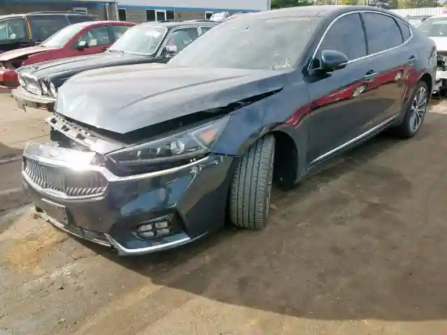 KNALC4J19J5105091 2018 KIA CADENZA LUXURY-1