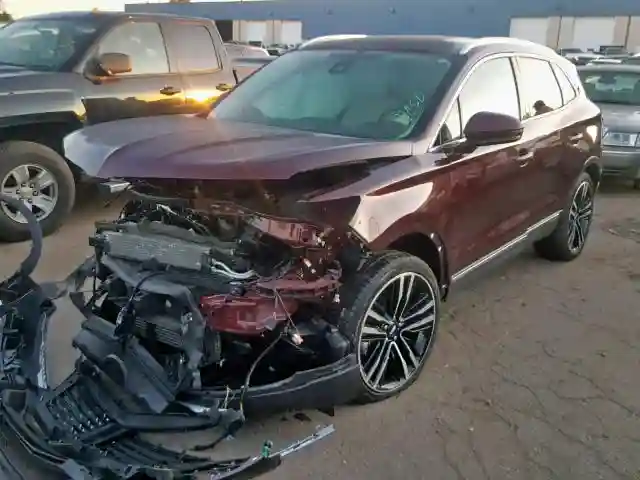 5LMTJ3DH9JUL07262 2018 LINCOLN MKC RESERVE-1