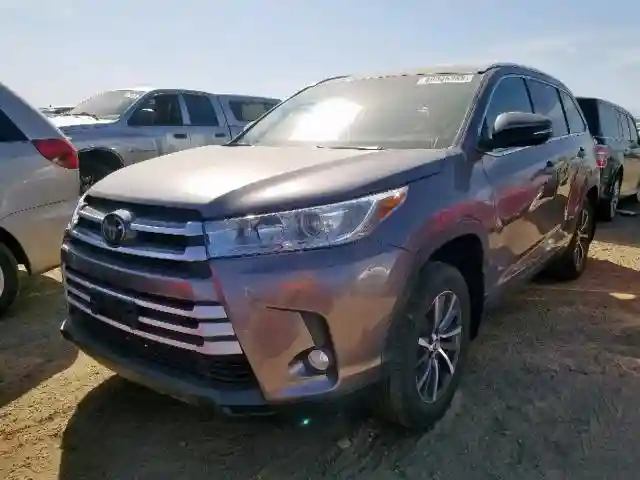 5TDJZRFH6HS394060 2017 TOYOTA HIGHLANDER SE-1