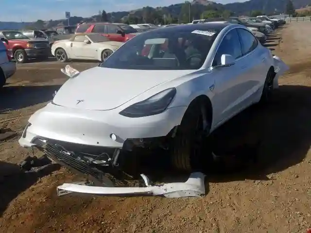 5YJ3E1EA2KF484067 2019 TESLA MODEL 3-1