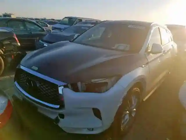 3PCAJ5M33KF140390 2019 INFINITI QX50 ESSENTIAL-1