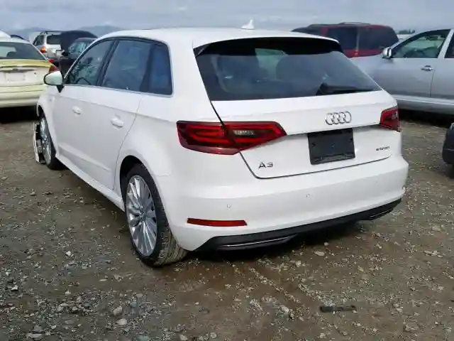 WAUTPBFF4GA084440 2016 AUDI A3 E-TRON PREMIUM PLUS-2