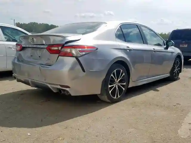 4T1B11HK3JU516862 2018 TOYOTA CAMRY L-3