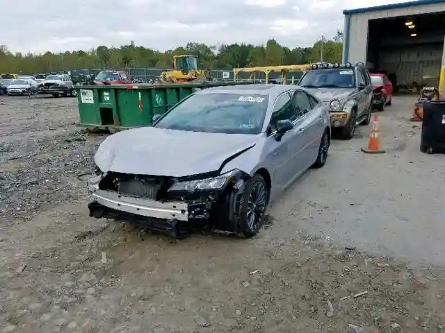 4T1B21FB9KU005870 2019 TOYOTA AVALON XLE-1