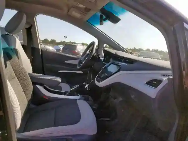 1G1FW6S08J4137747 2018 CHEVROLET BOLT EV LT-4