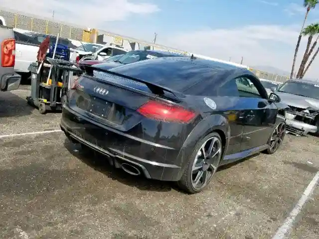 WUACSAFVXJ1902444 2018 AUDI TT RS-3