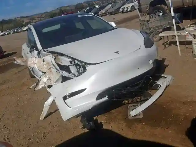 5YJ3E1EA2KF484067 2019 TESLA MODEL 3-0