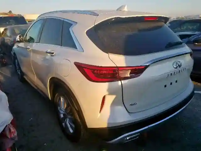 3PCAJ5M33KF140390 2019 INFINITI QX50 ESSENTIAL-2