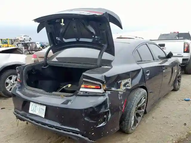 2C3CDXEJ7GH223075 2016 DODGE CHARGER SRT 392-3