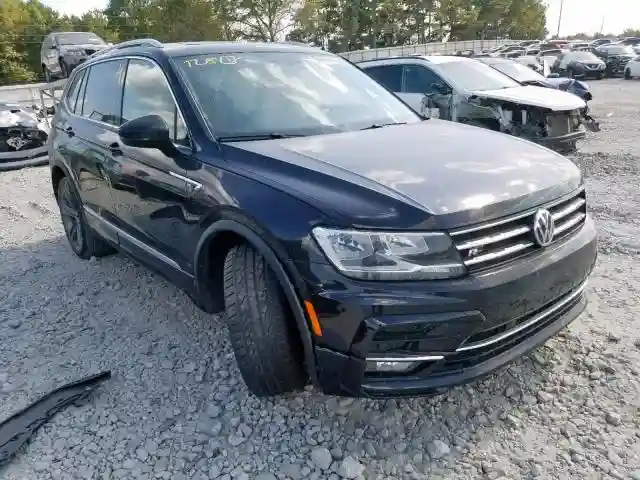 3VV3B7AX8JM137621 2018 VOLKSWAGEN TIGUAN SE-0
