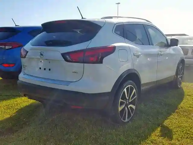 JN1BJ1CP9JW185316 2018 NISSAN ROGUE SPORT S-3