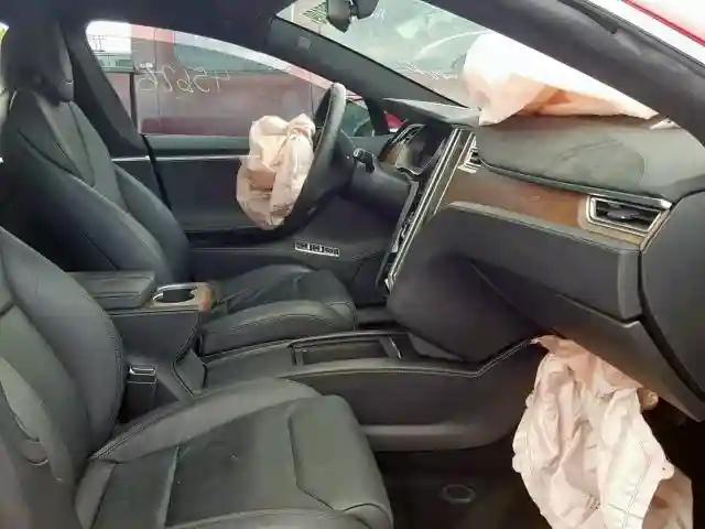 5YJSA1E23HF186555 2017 TESLA MODEL S-4