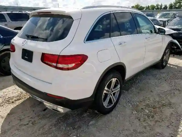 WDC0G4JB2JV021935 2018 MERCEDES-BENZ GLC 300-3