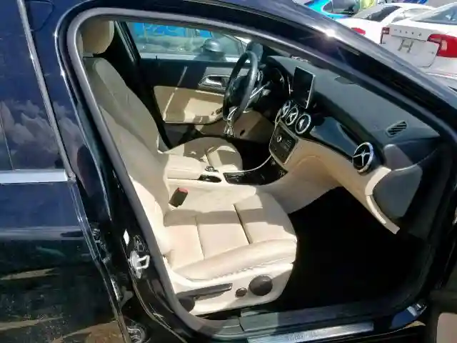 WDCTG4EB5GJ238578 2016 MERCEDES-BENZ GLA 250-4