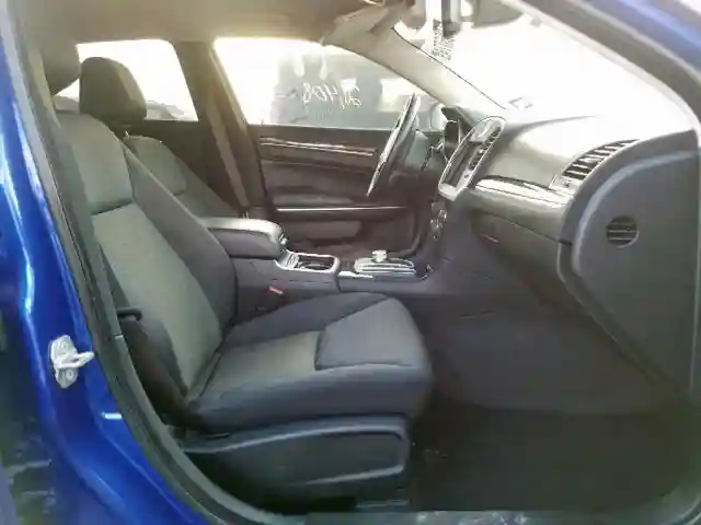 2C3CCAAG1KH506428 2019 CHRYSLER 300 TOURING-4
