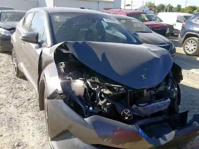NMTKHMBX0JR030938 2018 TOYOTA C-HR XLE-0
