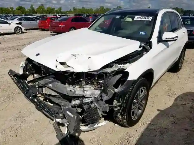 WDC0G4JB2JV021935 2018 MERCEDES-BENZ GLC 300-1