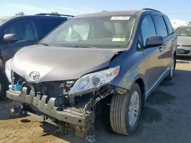 5TDYZ3DCXHS766969 2017 TOYOTA SIENNA XLE-1