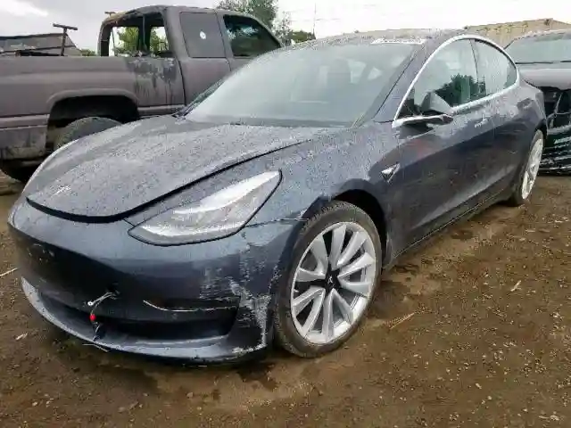 5YJ3E1EA4JF046441 2018 TESLA MODEL 3-1