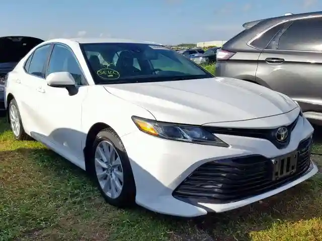 4T1B11HK1KU288877 2019 TOYOTA CAMRY L-0