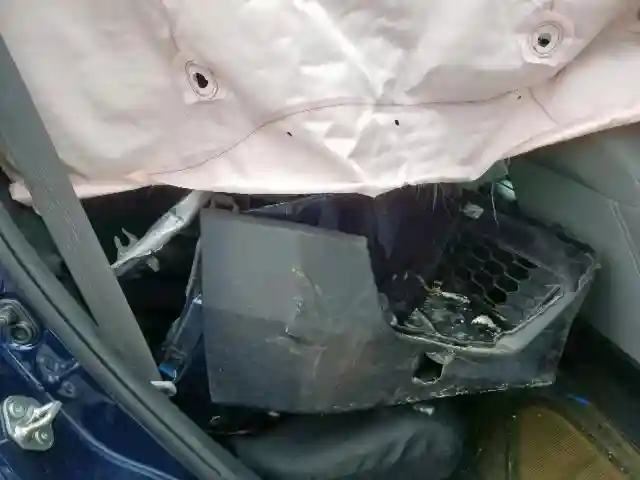 2HKRW5H33JH407722 2018 HONDA CR-V LX-5