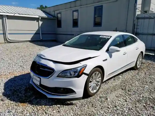 1G4ZP5SZ2JU123574 2018 BUICK LACROSSE ESSENCE-1