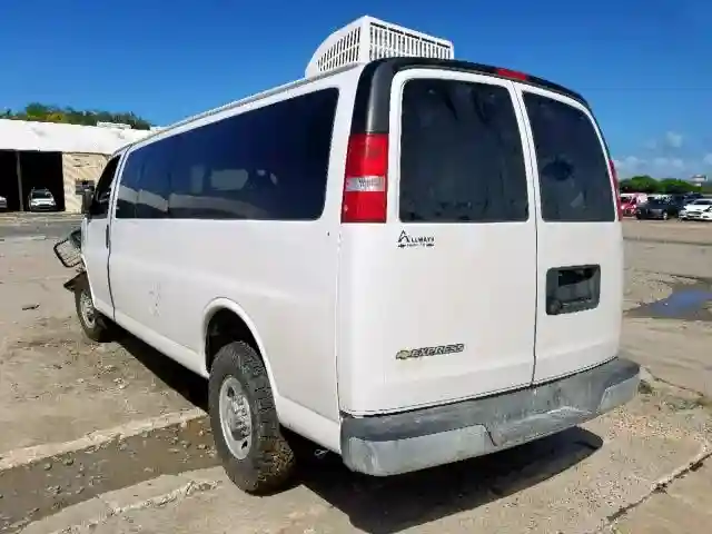 1GAZGPFG5J1342516 2018 CHEVROLET EXPRESS G3500 LT-2