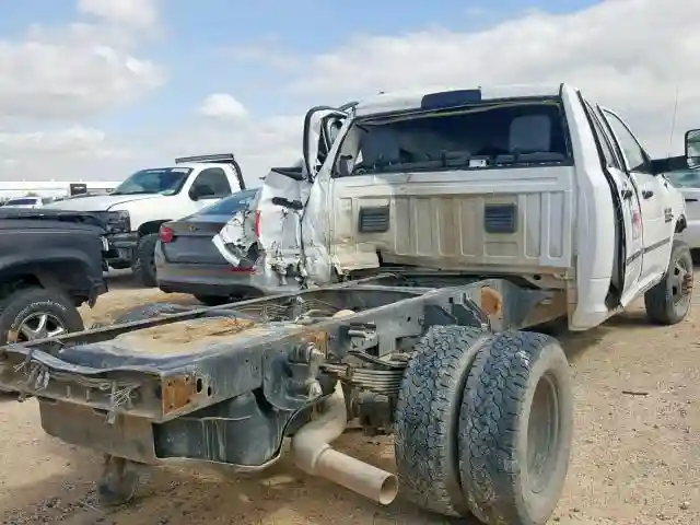 3C7WRTCL6FG551659 2015 RAM 3500-3