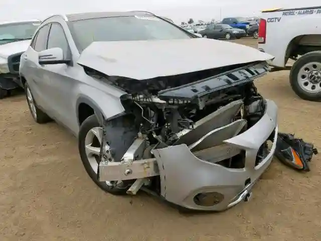 WDCTG4GB6JJ401923 2018 MERCEDES-BENZ GLA 250 4MATIC-0