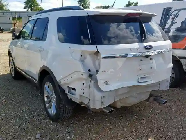 1FM5K7D88JGA67734 2018 FORD EXPLORER XLT-2