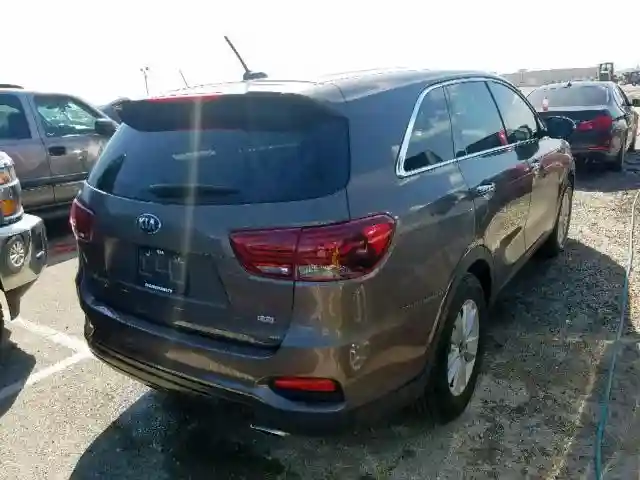 5XYPG4A38KG453175 2019 KIA SORENTO LX-3