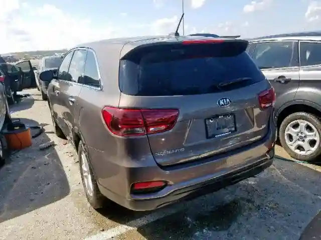 5XYPG4A38KG453175 2019 KIA SORENTO LX-2