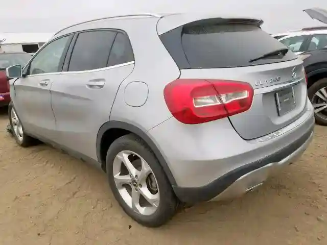 WDCTG4GB6JJ401923 2018 MERCEDES-BENZ GLA 250 4MATIC-2