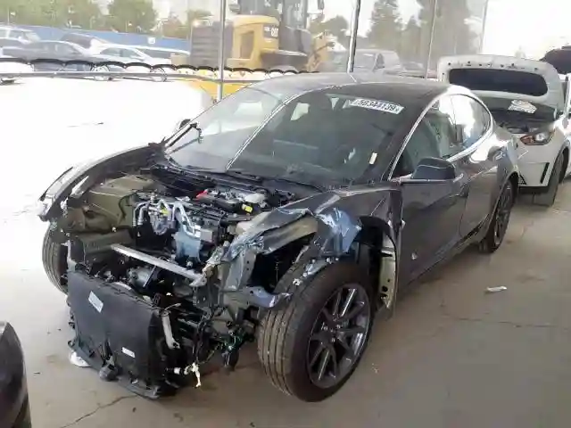 5YJ3E1EB1KF432552 2019 TESLA MODEL 3-1