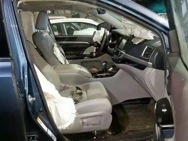 5TDDZRFH9HS451364 2017 TOYOTA HIGHLANDER LIMITED-4