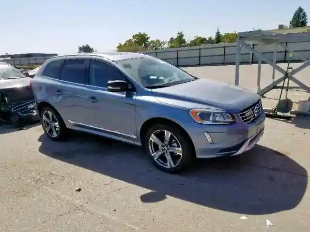 YV440MDR4H2062824 2017 VOLVO XC60 T5-0