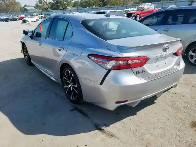 4T1B11HK7JU541697 2018 TOYOTA CAMRY L-2