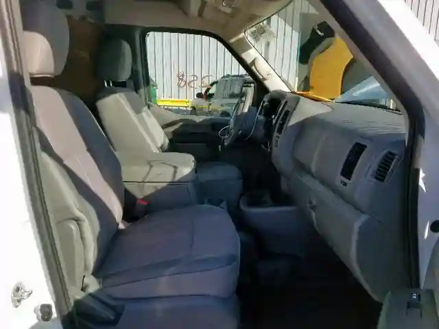 1N6AF0LY9KN809830 2019 NISSAN NV 2500 S-4