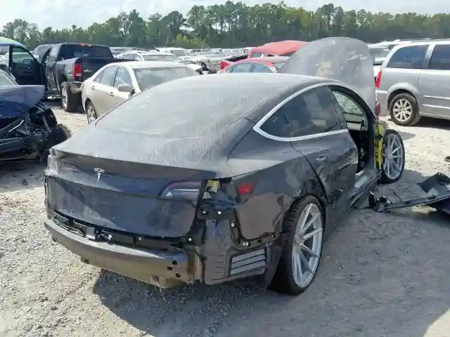 5YJ3E1EA7JF056848 2018 TESLA MODEL 3-3