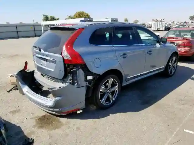 YV440MDR4H2062824 2017 VOLVO XC60 T5-3